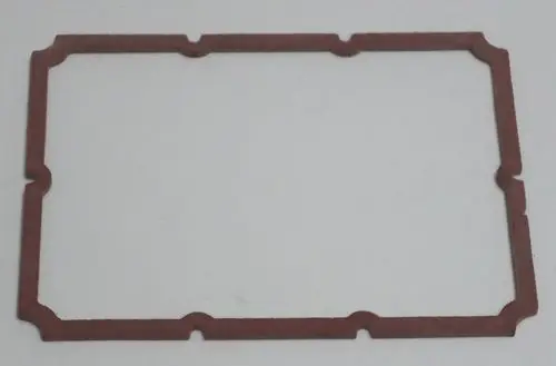 Dichtung aus rotem Material mit rechteckiger Form und hervorstehenden Kanten, geeignet für den Einsatz in Daikin Brennern.